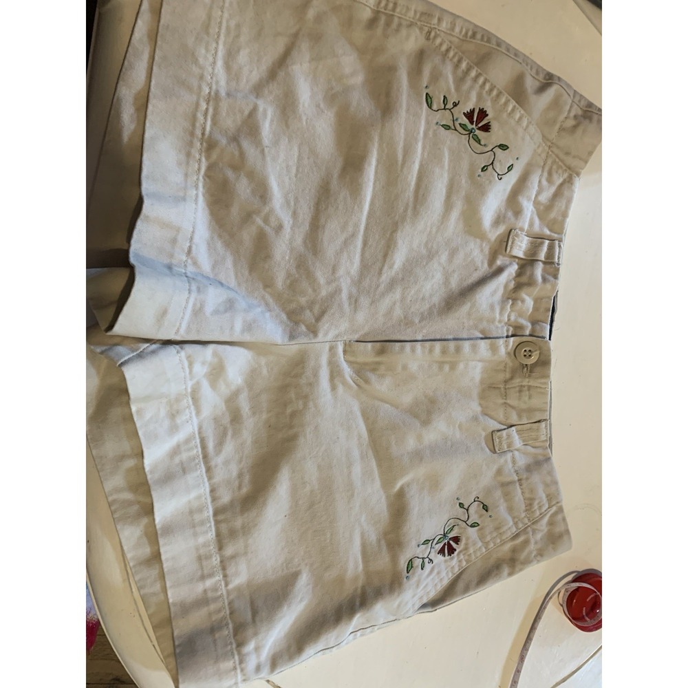 Vintage Khaki Shorts Boho Embroidered Flowers Womens Sz 6